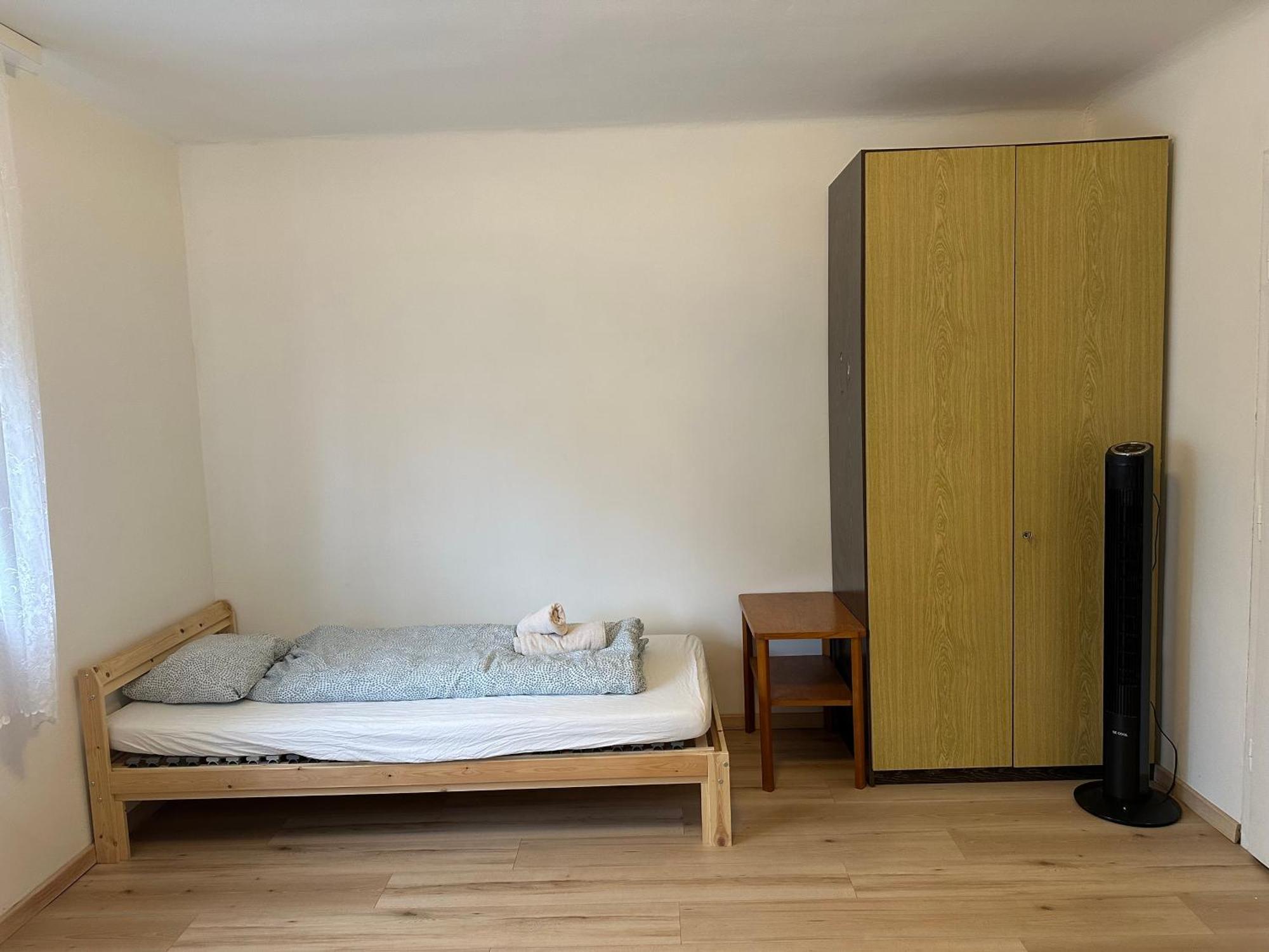 Cheap Outlet Center Apartment With Pool Parndorf Exterior photo